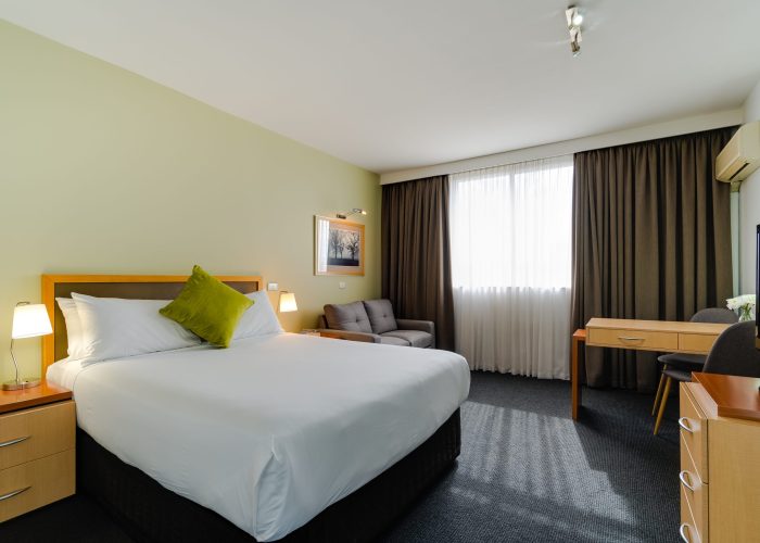 Mercure Albury_Standard Queen Photo 1